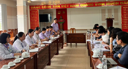 Quang cảnh buổi làm việc.