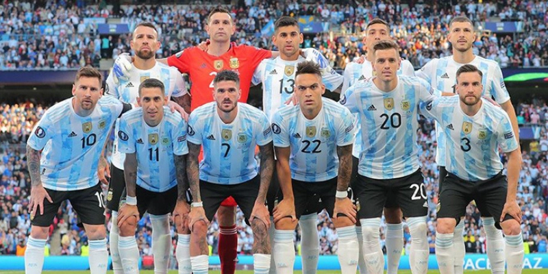Argentina đối đầu Brazil