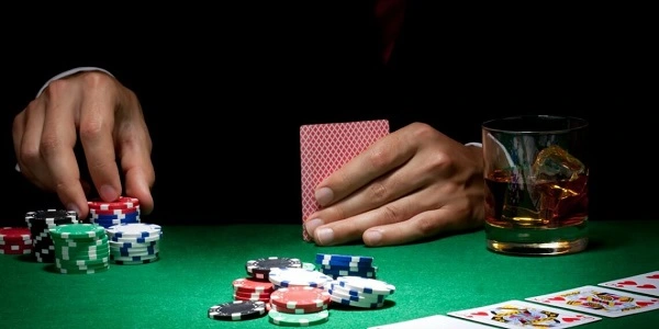 Steal Poker Là Gì? Chiến Thuật Bluff Giúp Giành Pot Dễ Dàng