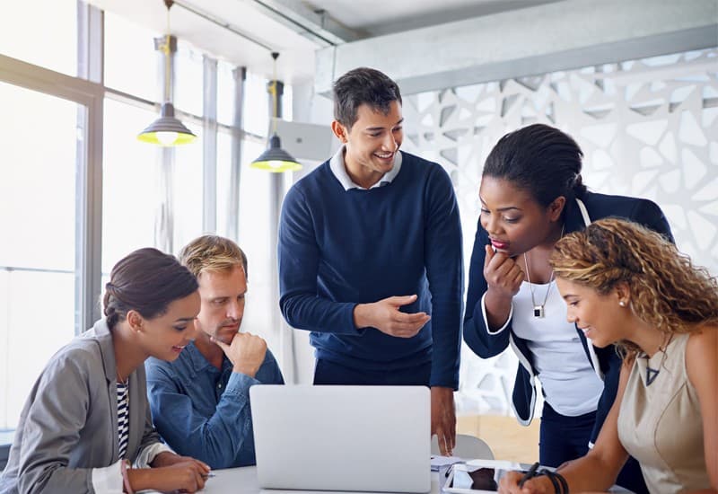 Tầm quan trọng của kỹ năng lắng nghe trong giao tiếp công sở